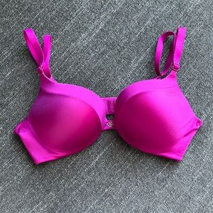 Victoria’s Secret 32A Push-Up Bra